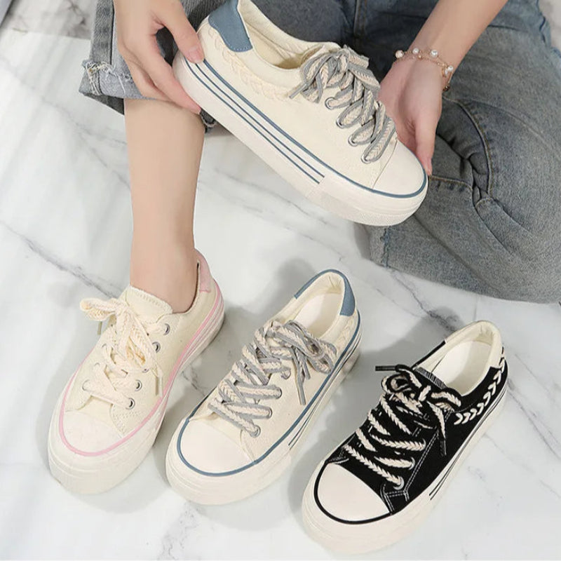 Serenity Plateau-Sneakers aus Canvas