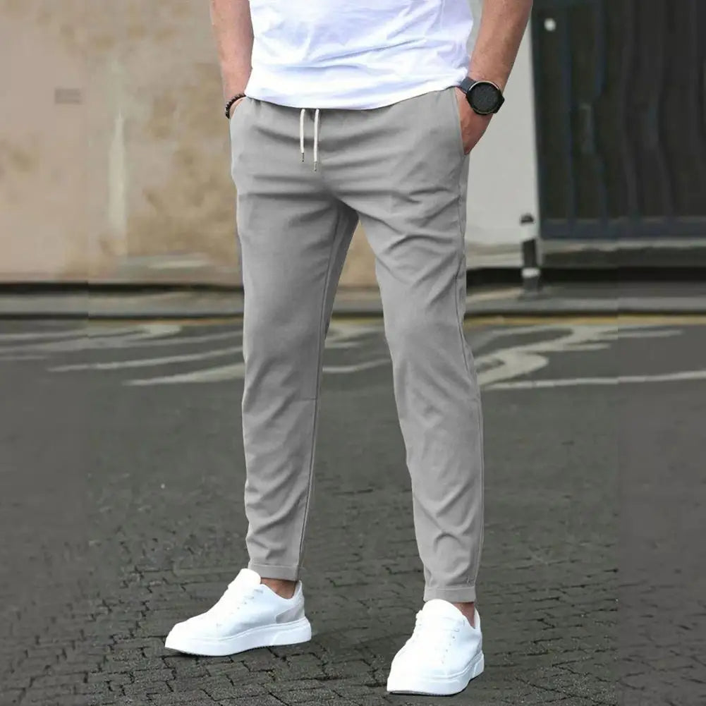 Sportliche Herren-Jogginghose mit Taschen und elastischem Bund