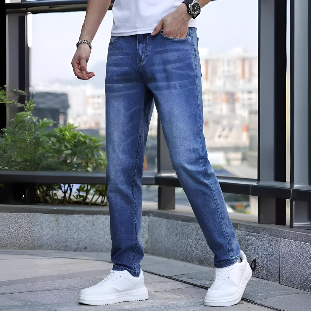 Einfarbige Freizeitjeans für Herren