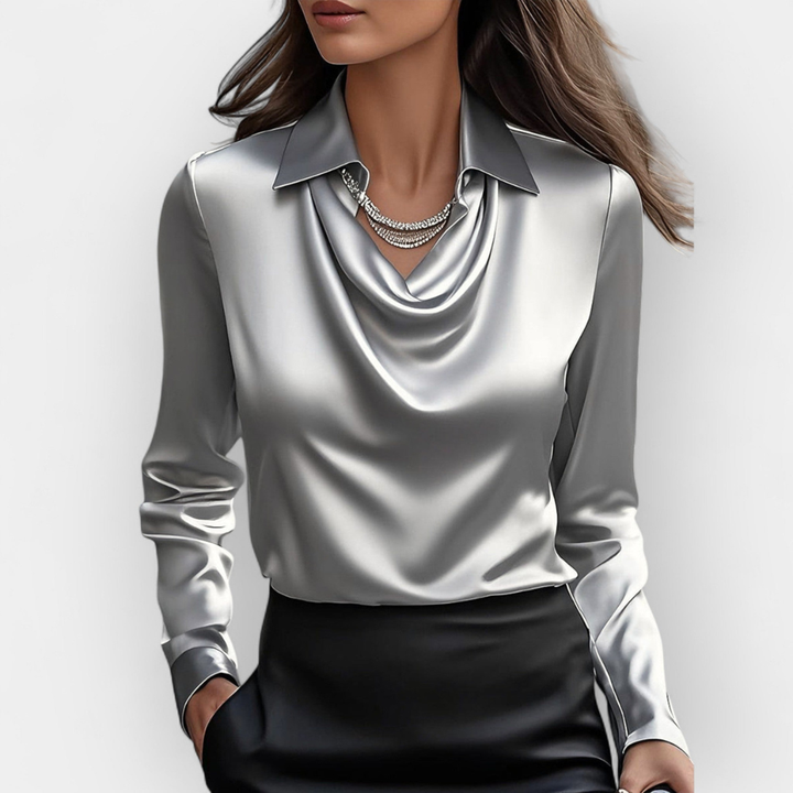 Elegante Satinbluse mit Wasserfallkragen