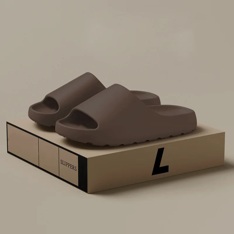 Lässige Herrenpantoffeln mit innovativem Design