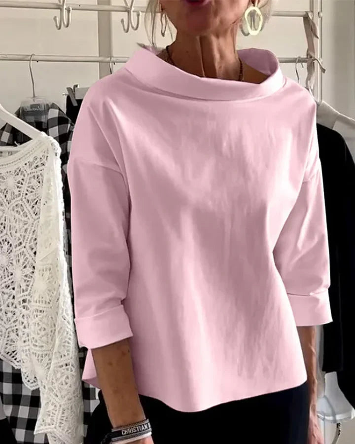Lässiges Oberteil mit breitem Revers und halbem Rollkragen für einen stilvollen Look