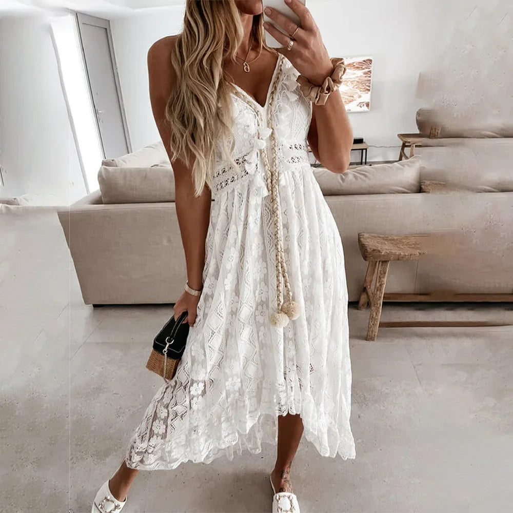 Boho-Kleid mit Spitzenband und Quasten