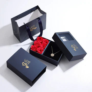 https://cdn.shopify.com/s/files/1/0943/8845/3718/files/6RosesProductFoto.webp?v=1766852441