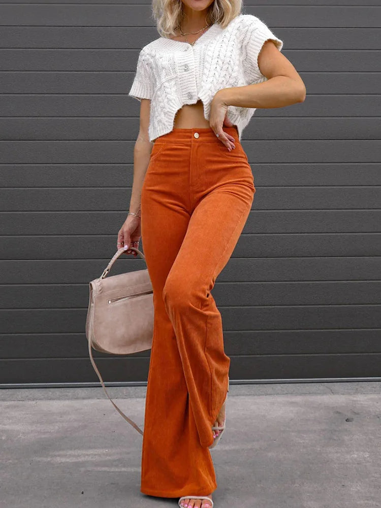 Modische Cordhose mit ausgestelltem Bein für Damen