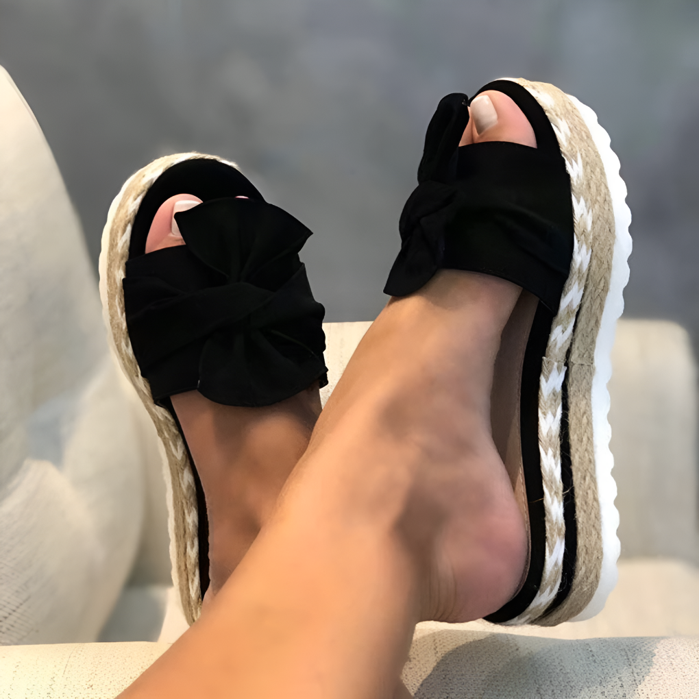 Damenmode-Sandalen für ein ausgewogenes Design
