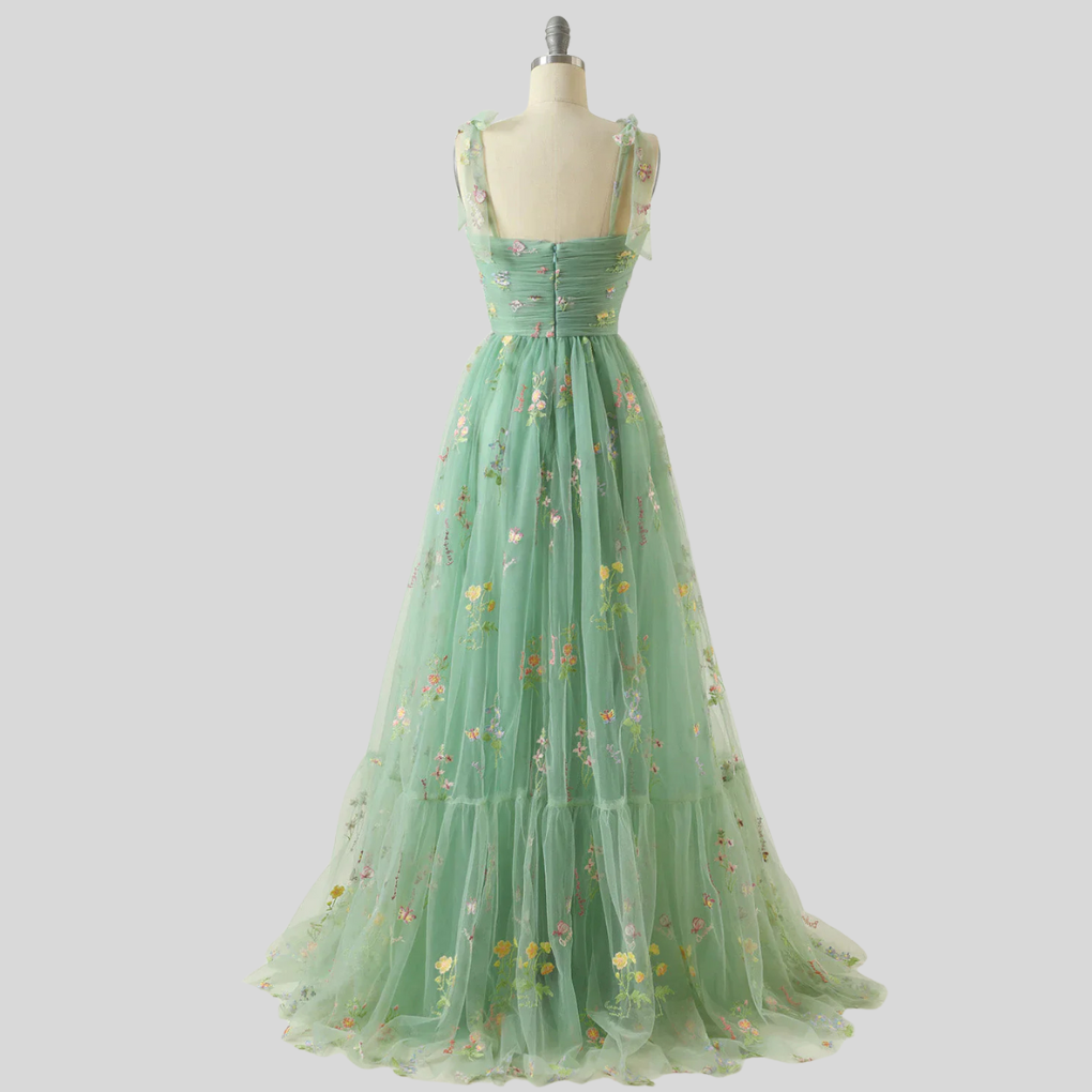 Elegantes schulterfreies Paillettenkleid