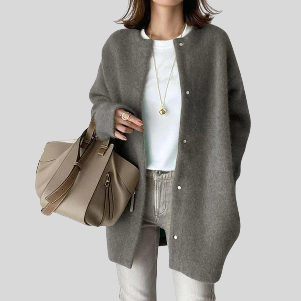 Elegante Strickjacke – Raffinierte Stricklage