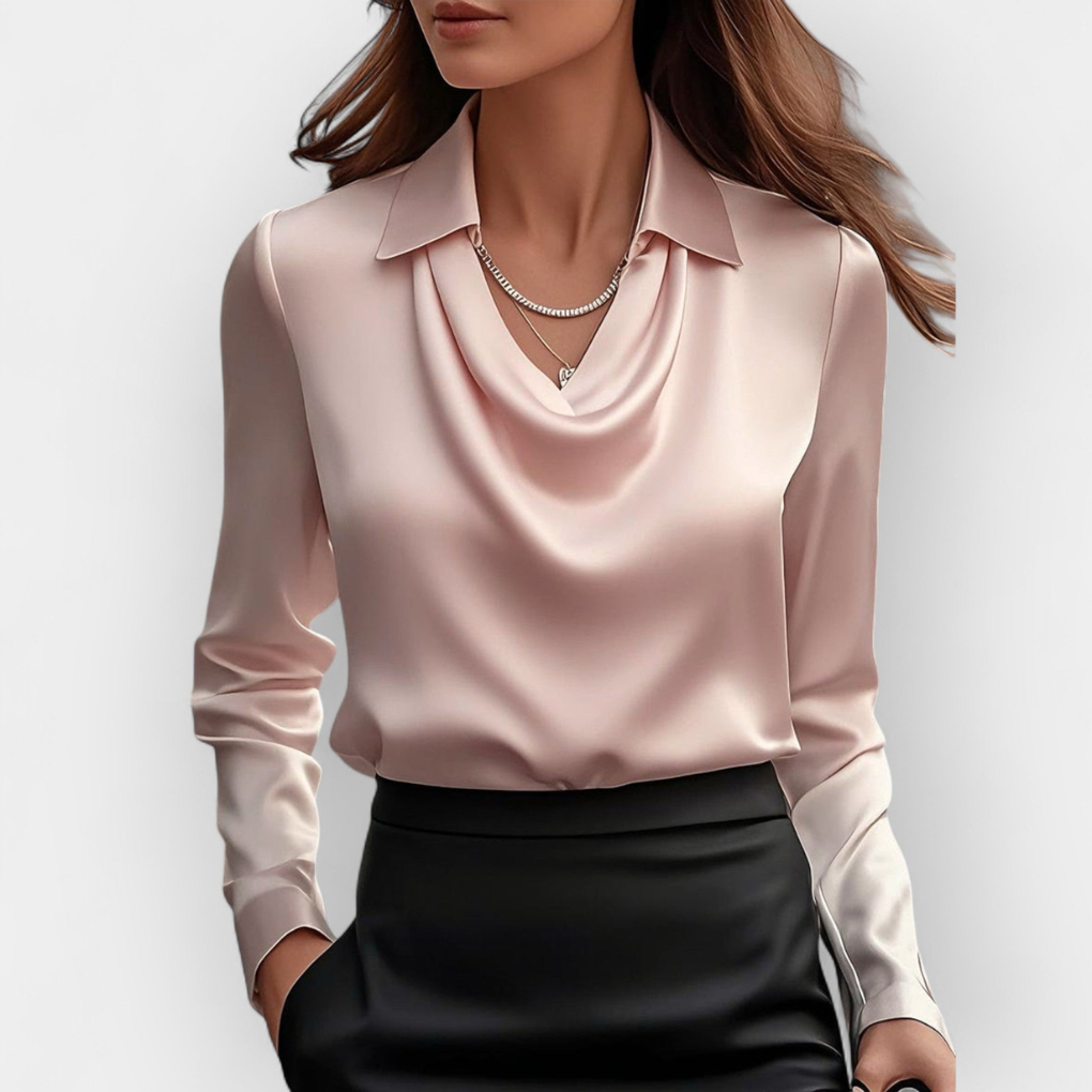Elegante Satinbluse mit Wasserfallkragen