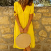 V-Ausschnitt-Kleid mit Knöpfen für den Alltag