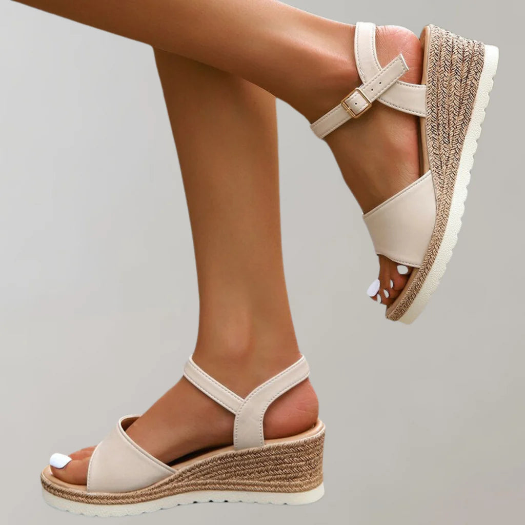 Leichte Keilabsatzsandalen für Damen