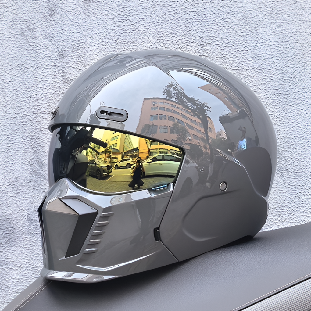 Motorradhelm