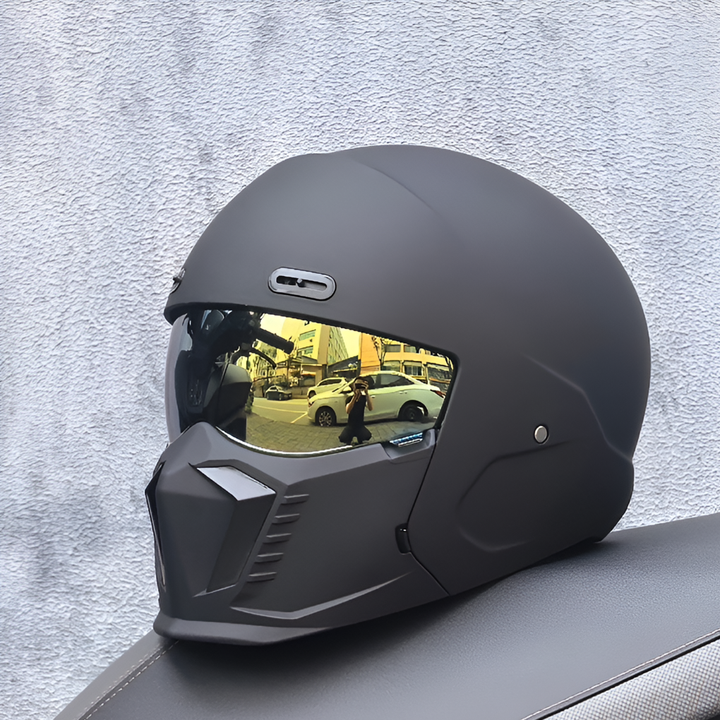 Motorradhelm