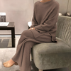 Set aus Strickpullover und Strickhose