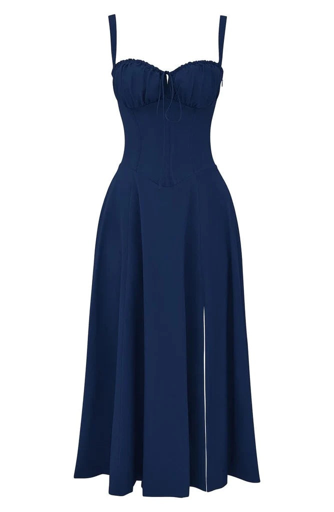 Blumiges, tailliertes Kleid