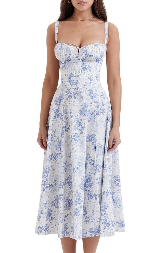 Blumiges, tailliertes Kleid