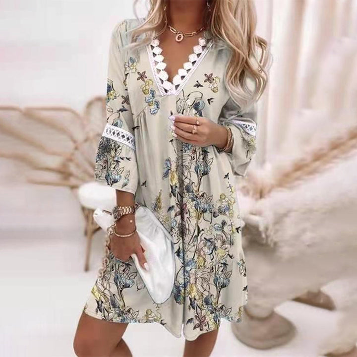 Boho-Sommerkleid mit Häkeldetails