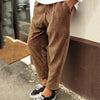 Herrenhose aus Cord mit lockerer Passform