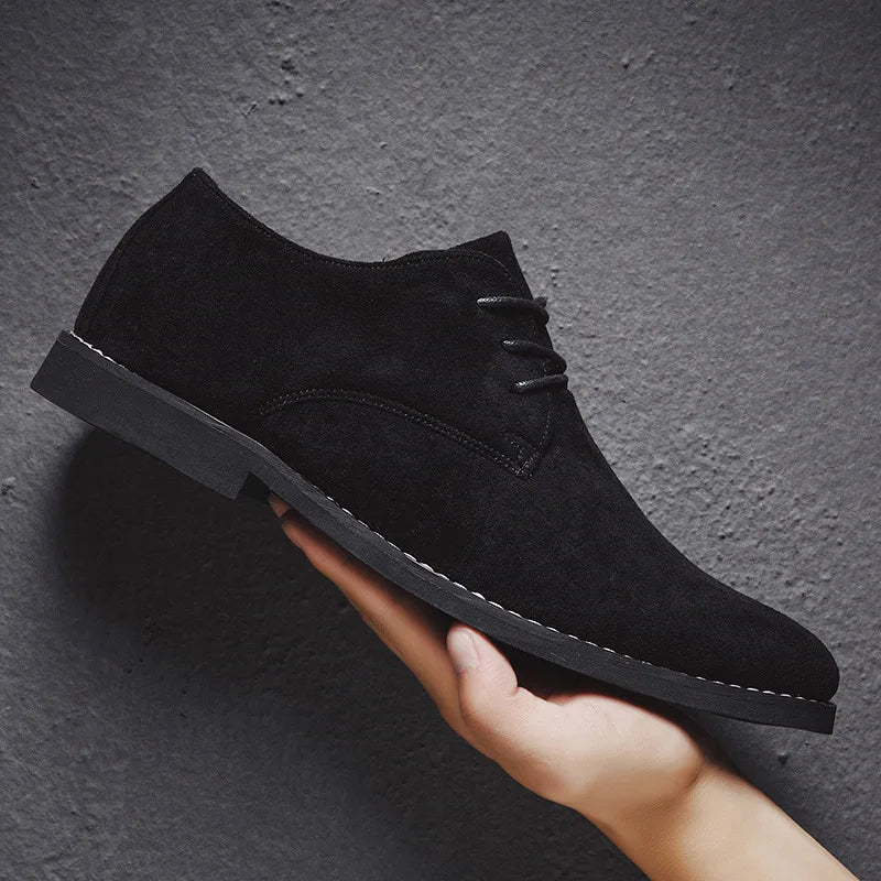Klassische Herren-Oxford-Schuhe aus Wildleder