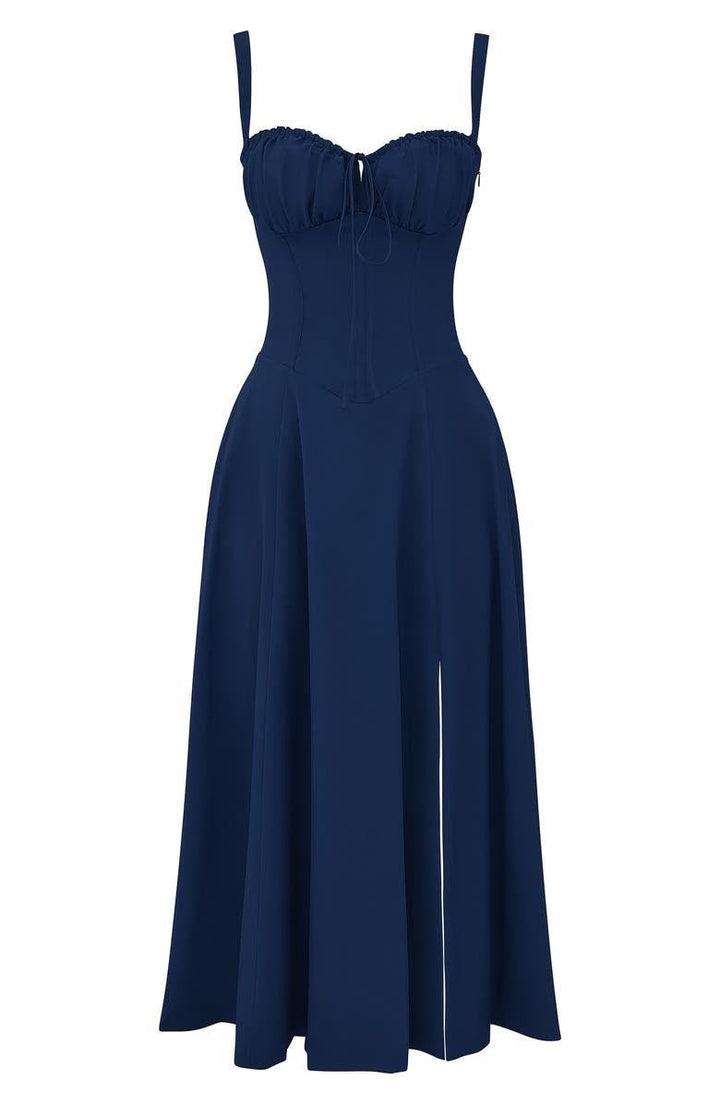 Tailliertes Damenkleid für verschiedene Anlässe